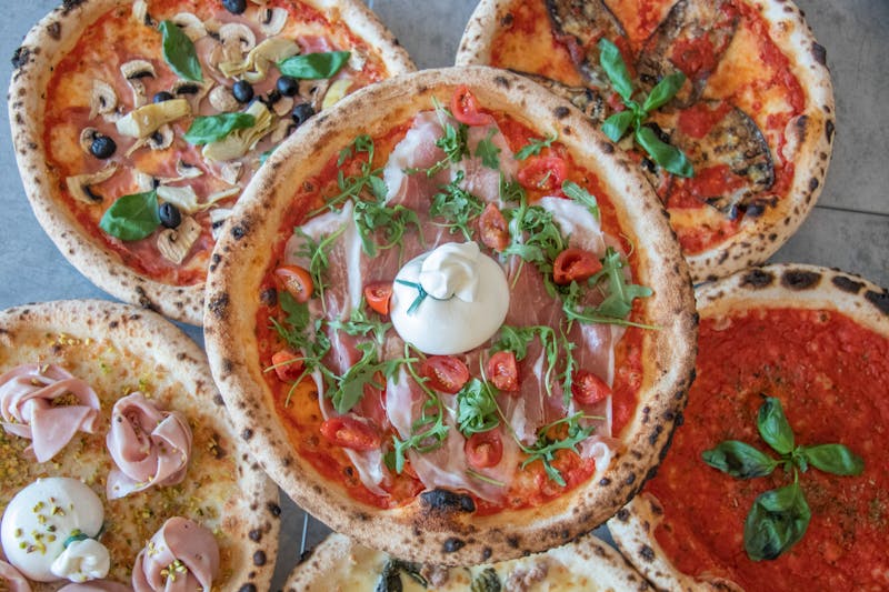 Margherita Classica pizza