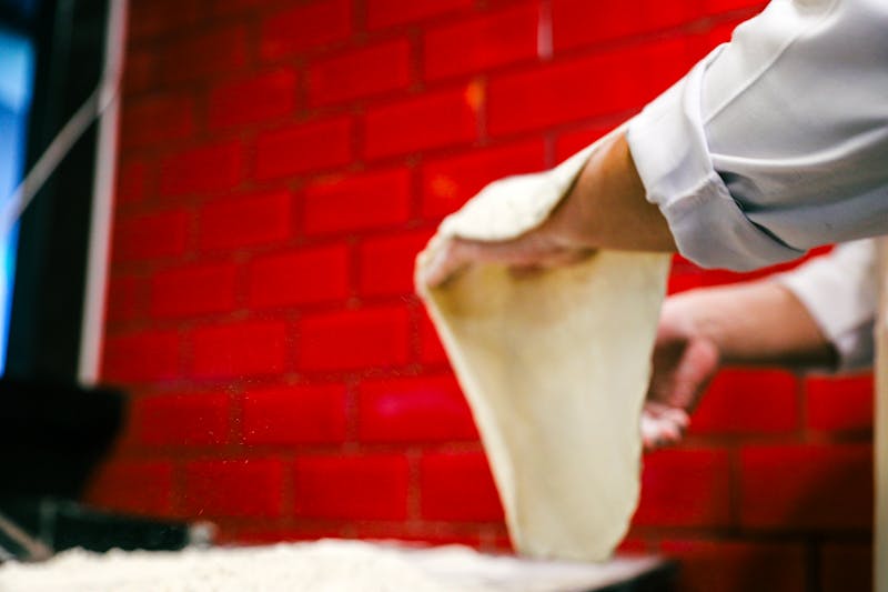 Mod Pizza kitchen crafting fresh mods pizza from scratch